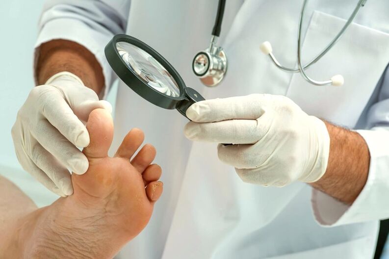 a dermatologist who examines nails